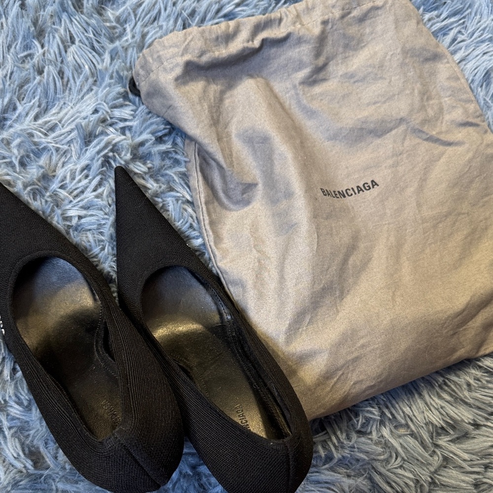 Balenciaga Black Pointed Toe Heels - Picture 7 of 9